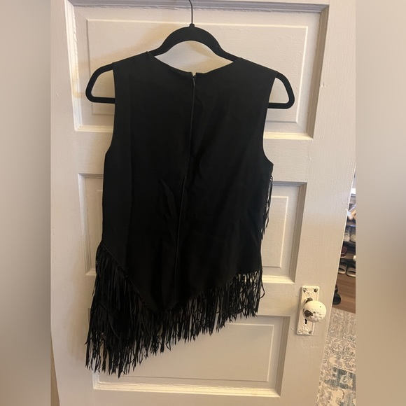 Tahari - Picture 2 of 2